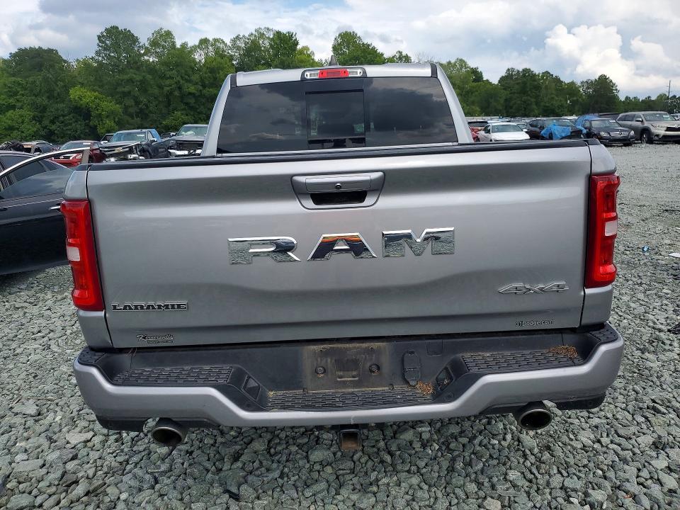 Снимка 6 от търг – 2025 RAM 1500 с VIN 1C6SRFJP3SN510241