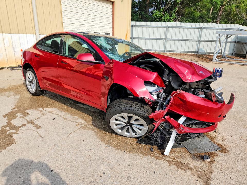 Photo 4 from auction – 2023 TESLA MODEL 3 with VIN 5YJ3E1EA2PF435295