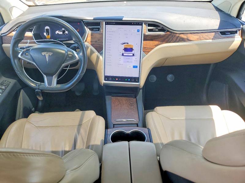 Photo 8 from auction – 2017 TESLA MODEL X with VIN 5YJXCBE20HF059588
