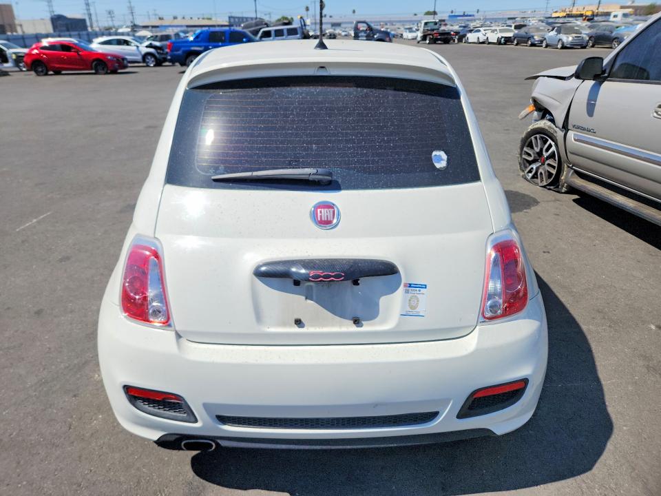 Zdjęcie 6 z aukcji – 2015 FIAT 500 z VIN 3C3CFFBRXFT638525