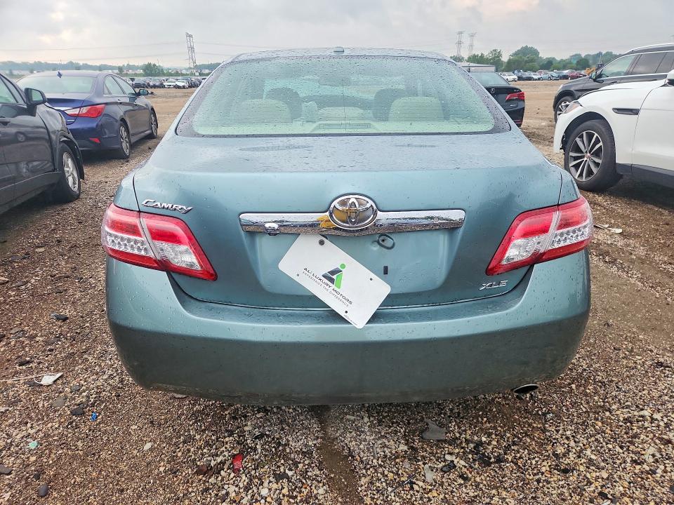 Photo 6 from auction – 2011 TOYOTA CAMRY with VIN 4T1BF3EK2BU703173
