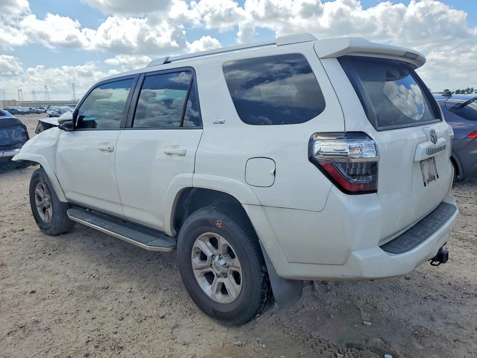Photo 2 from auction – 2018 TOYOTA 4RUNNER with VIN JTEBU5JR8J5550229