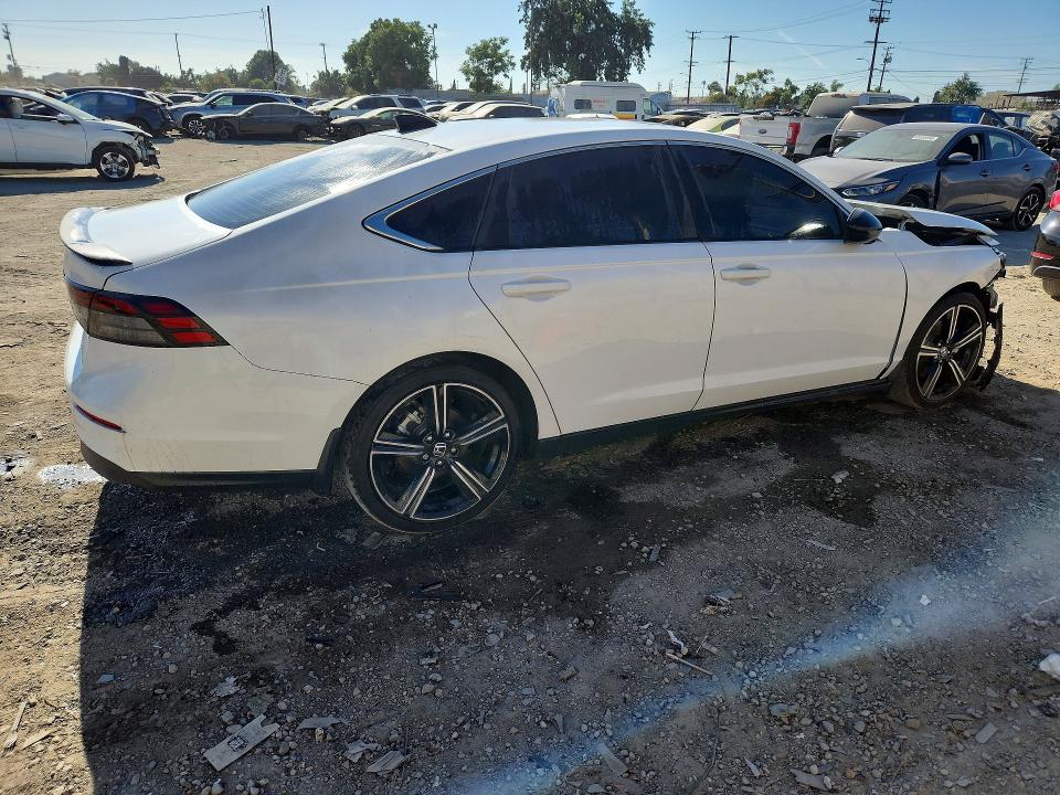 Photo 3 from auction – 2025 HONDA ACCORD with VIN 2HGCY2F55SA032025
