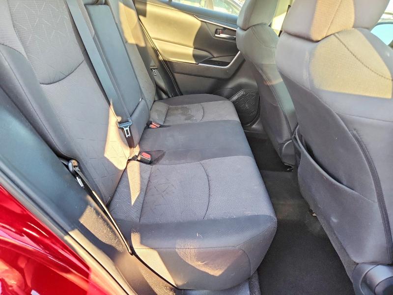 Photo 10 from auction – 2019 TOYOTA RAV4 with VIN 2T3W1RFV2KC016473