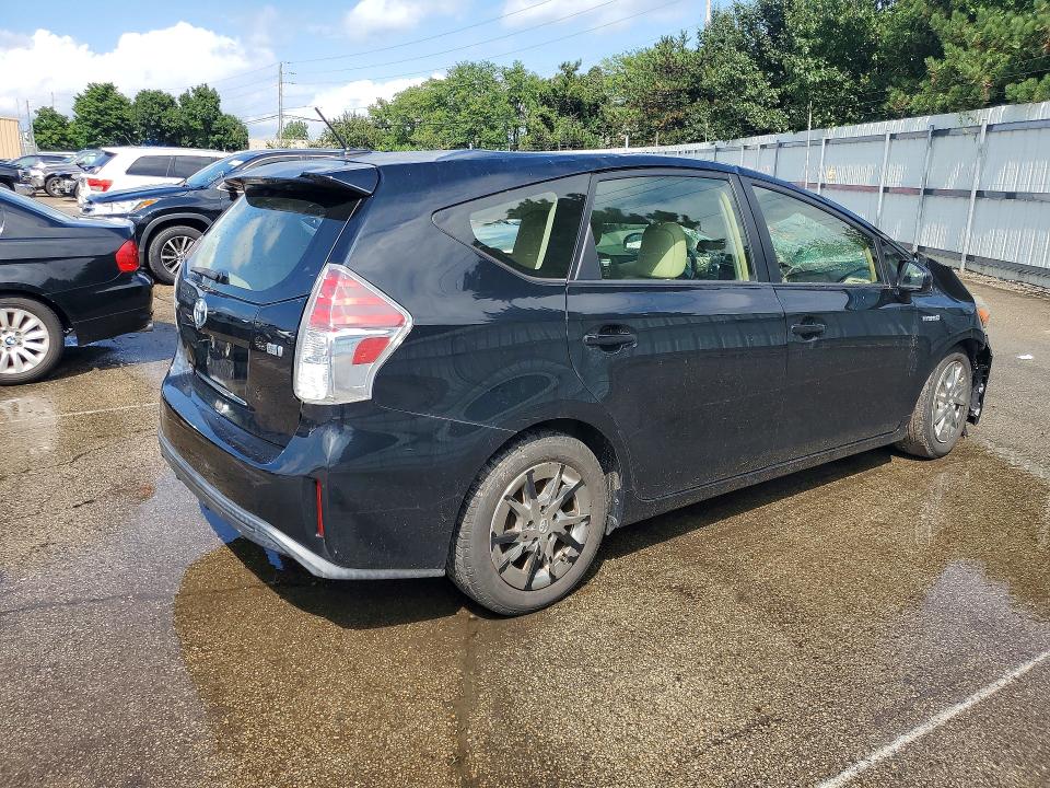 Photo 3 from auction – 2015 TOYOTA PRIUS V with VIN JTDZN3EUXFJ020510