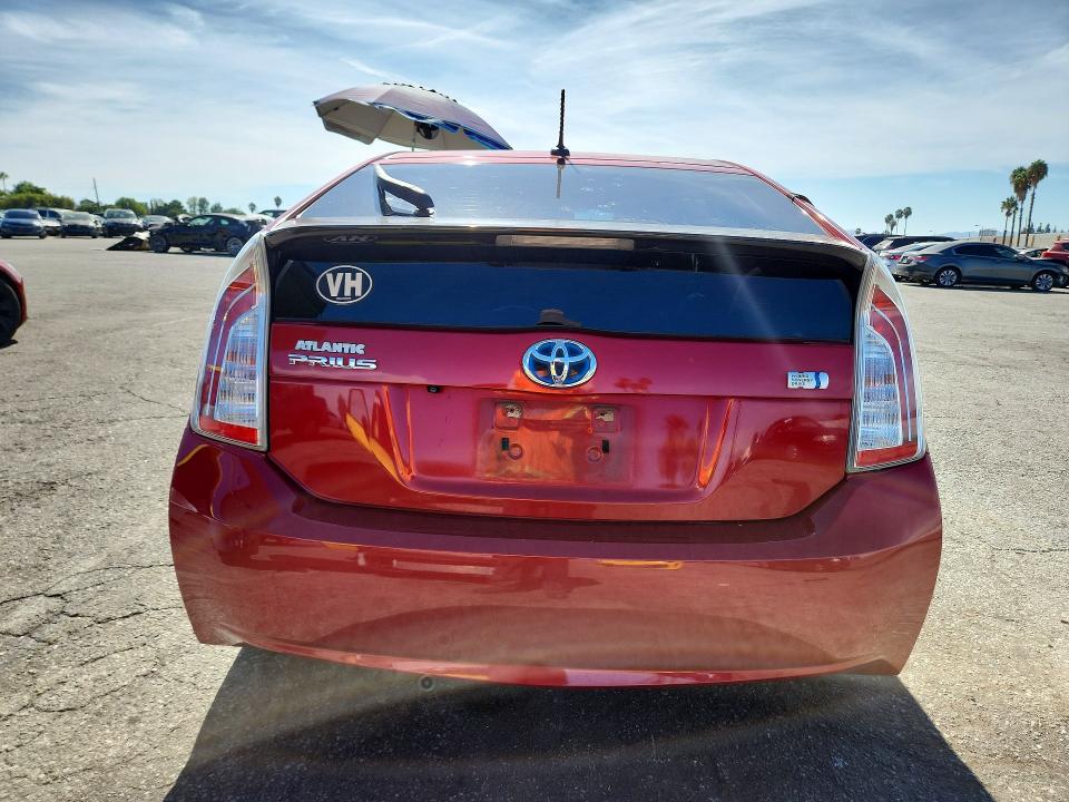 Photo 6 from auction – 2014 TOYOTA PRIUS with VIN JTDKN3DU0E1765249