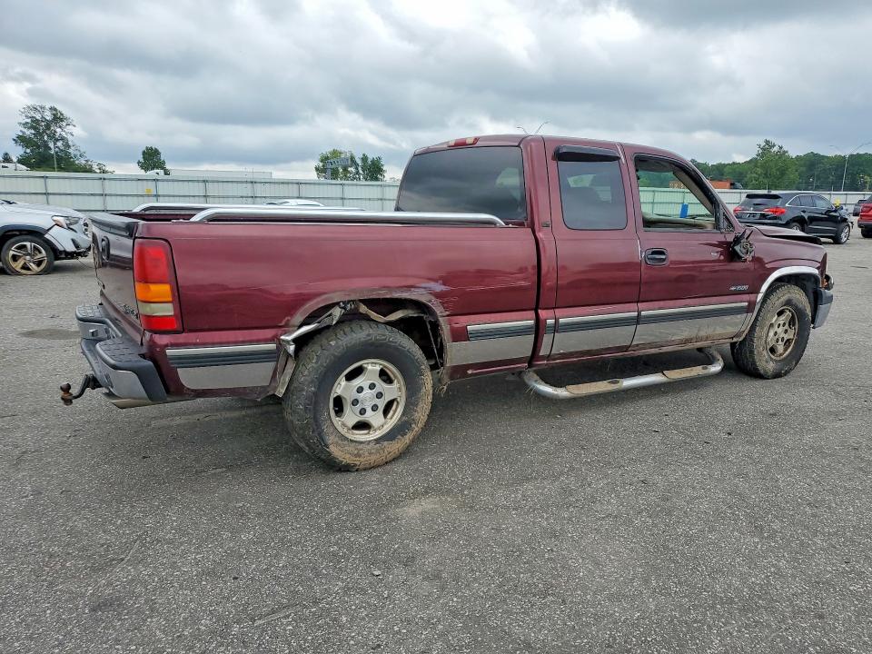 Photo 3 from auction – 2001 CHEVROLET SILVERADO with VIN 2GCEC19T811254920