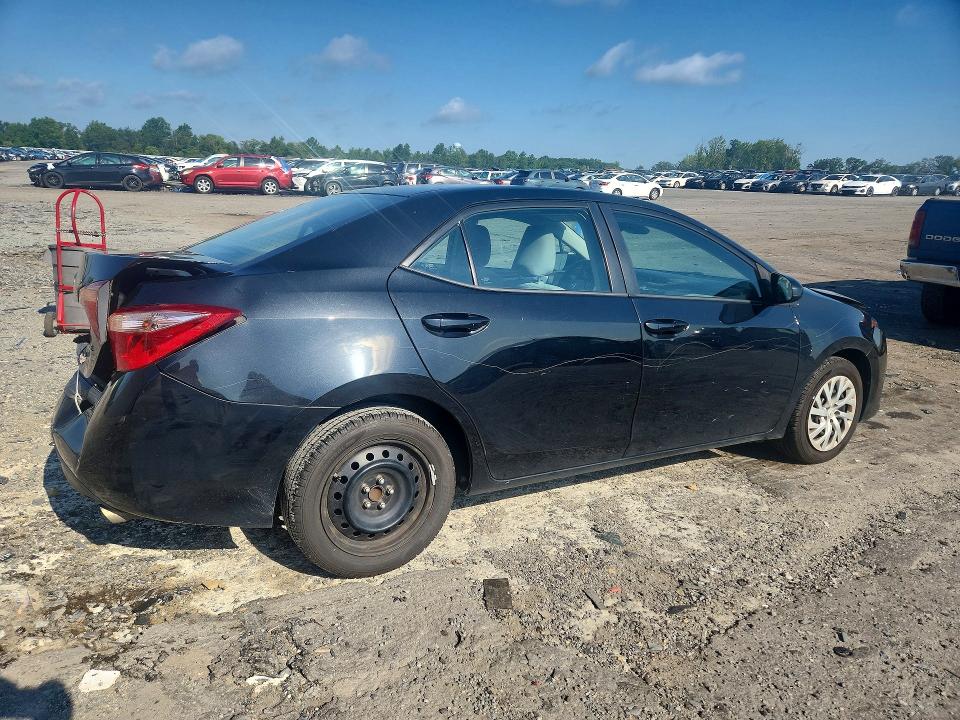 Photo 3 from auction – 2018 TOYOTA COROLLA with VIN 2T1BURHEXJC091612