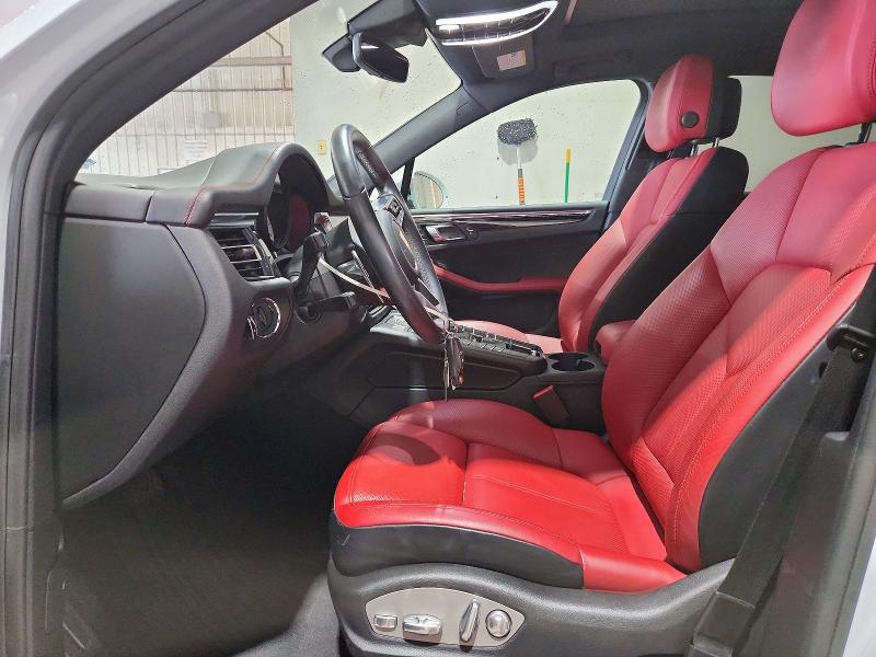 Photo 7 from auction – 2019 PORSCHE MACAN with VIN WP1AA2A5XKLB03918