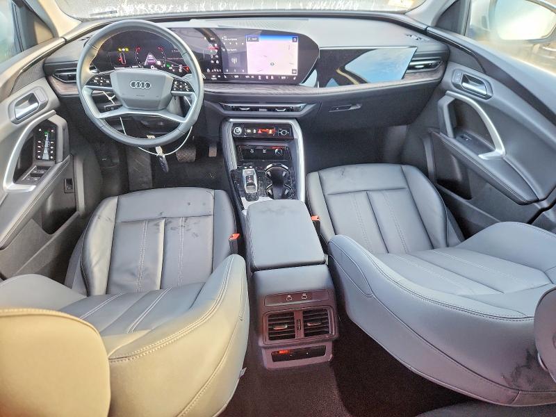 Photo 8 from auction – 2025 AUDI Q5 with VIN WA11AAGU2S2049394