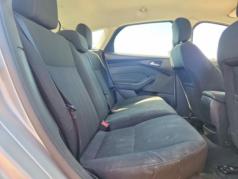 Снимка 10 от търг – 2016 FORD FOCUS с VIN 1FADP3K22GL337314