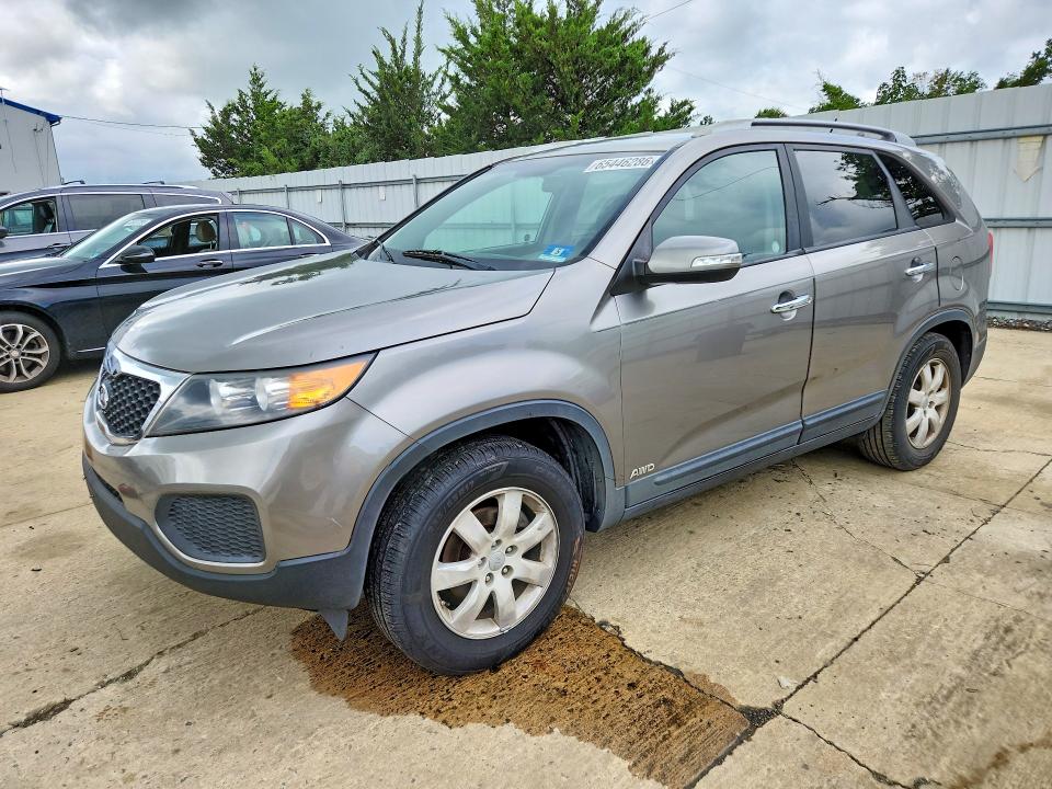 Photo 1 from auction – 2013 KIA SORENTO with VIN 5XYKTDA25DG348772