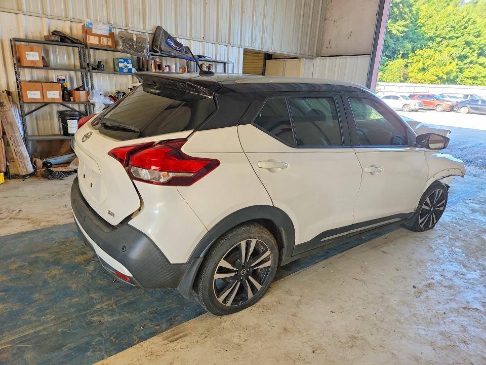 Photo 3 from auction – 2020 NISSAN KICKS with VIN 3N1CP5DV6LL520578