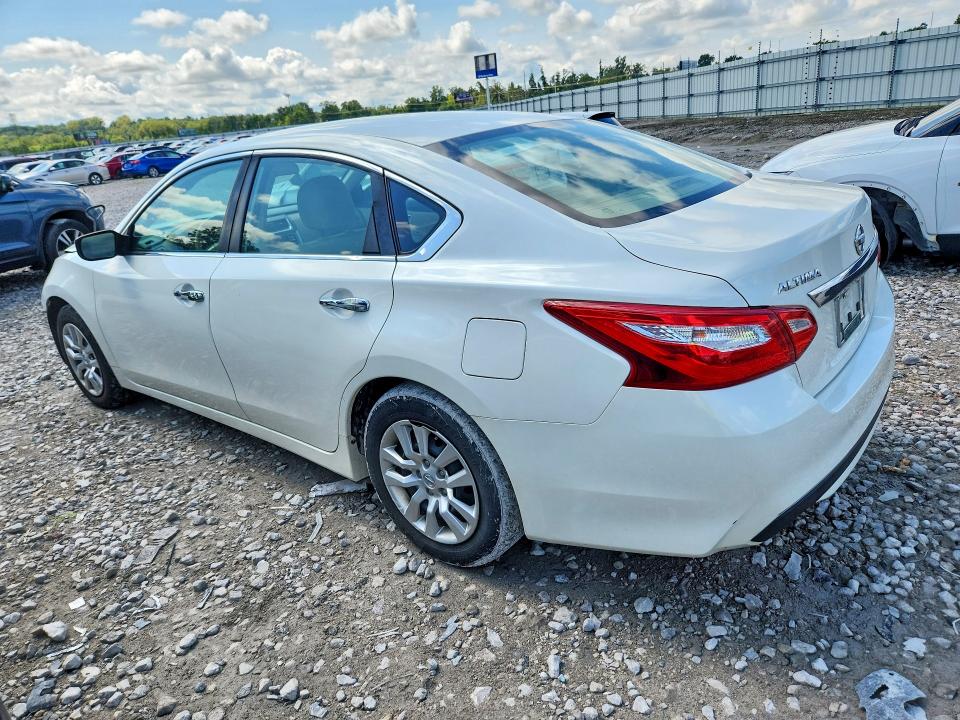 Photo 2 from auction – 2016 NISSAN ALTIMA with VIN 1N4AL3AP2GC135956