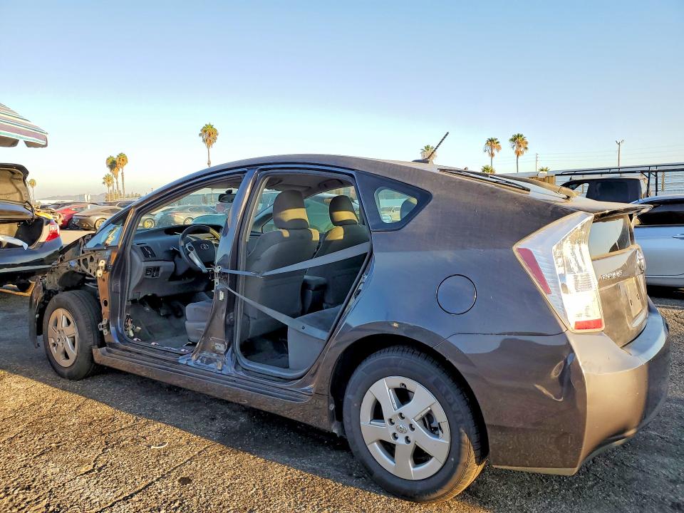 Photo 2 from auction – 2010 TOYOTA PRIUS with VIN JTDKN3DUXA0063620