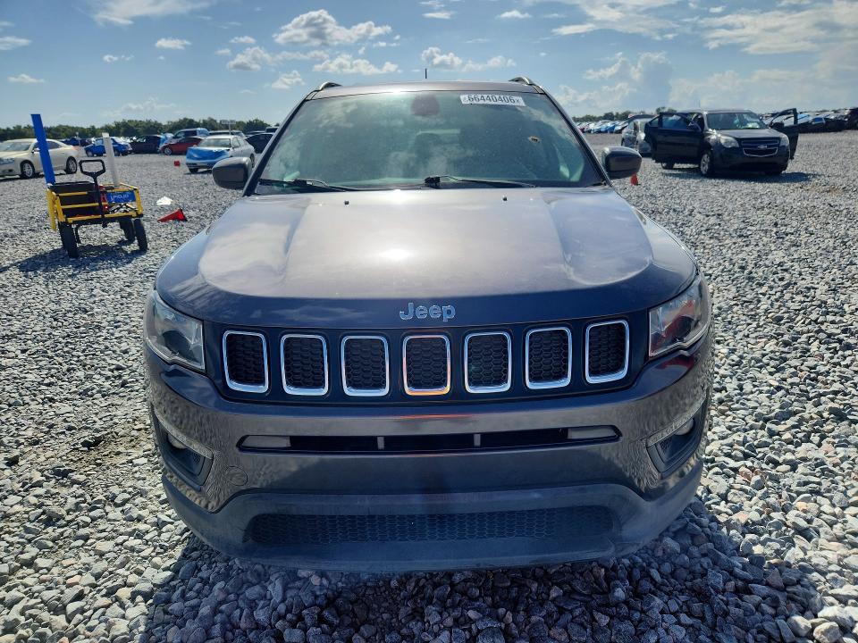 Photo 5 from auction – 2017 JEEP COMPASS with VIN 3C4NJCBBXHT661309