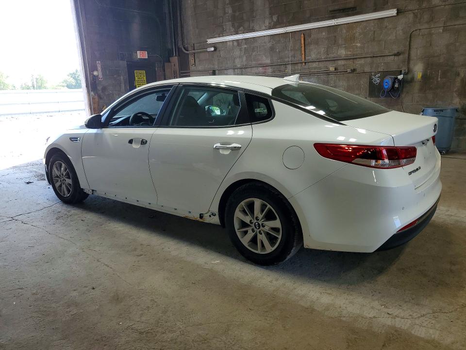Photo 2 from auction – 2018 KIA OPTIMA with VIN 5XXGT4L35JG208670