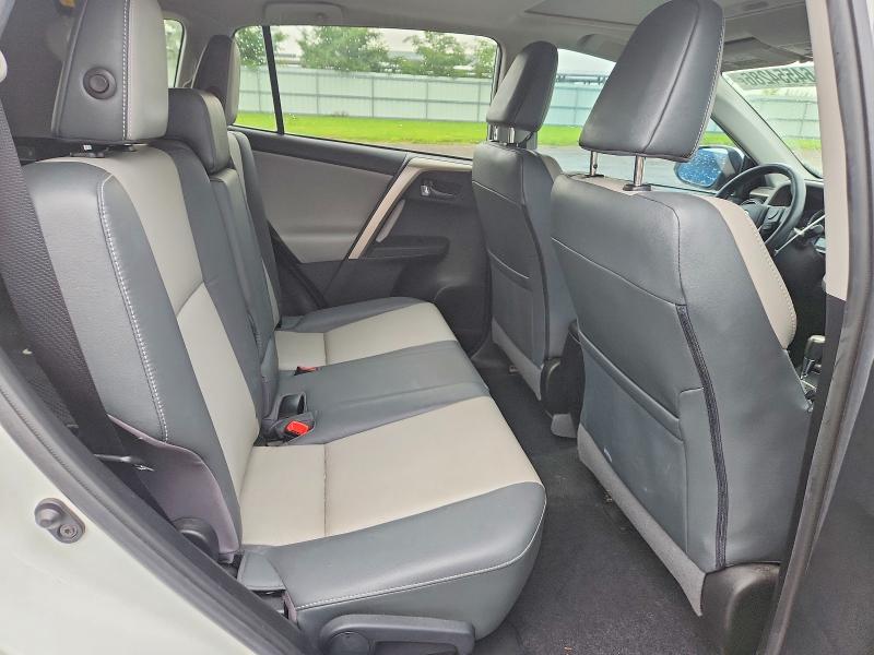 Photo 11 from auction – 2015 TOYOTA RAV4 with VIN 2T3YFREV0FW223041