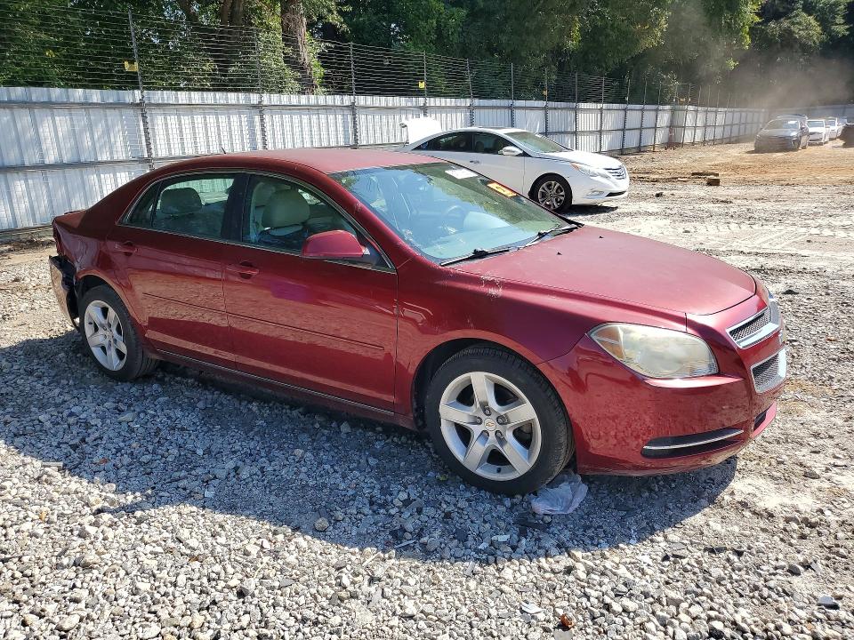 Снимка 4 от търг – 2010 CHEVROLET MALIBU с VIN 1G1ZD5EB1AF261020