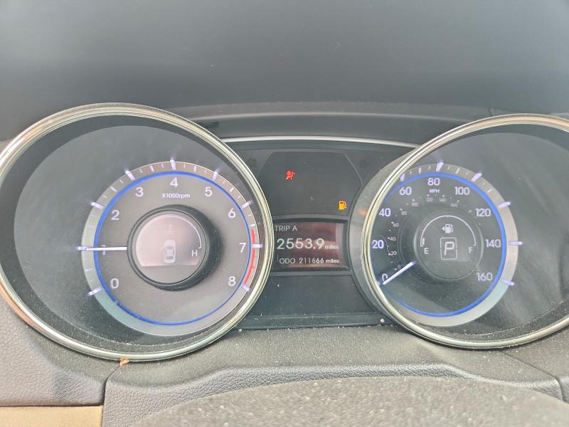 Photo 9 from auction – 2012 HYUNDAI SONATA with VIN 5NPEB4AC9CH321400