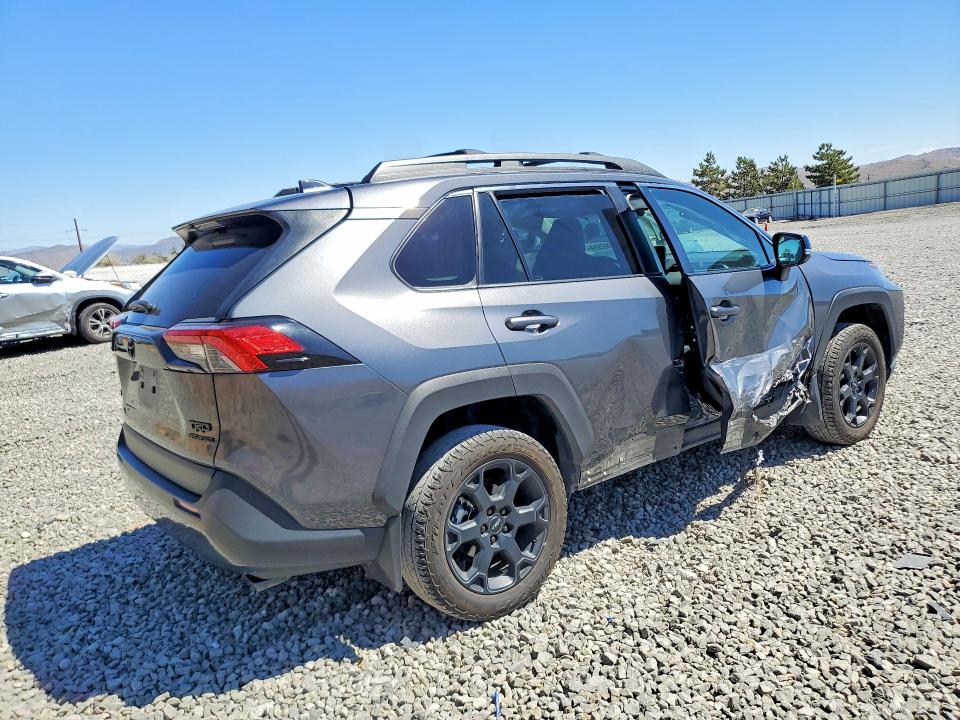 Photo 3 from auction – 2024 TOYOTA RAV4 with VIN 2T3S1RFV8RW484649