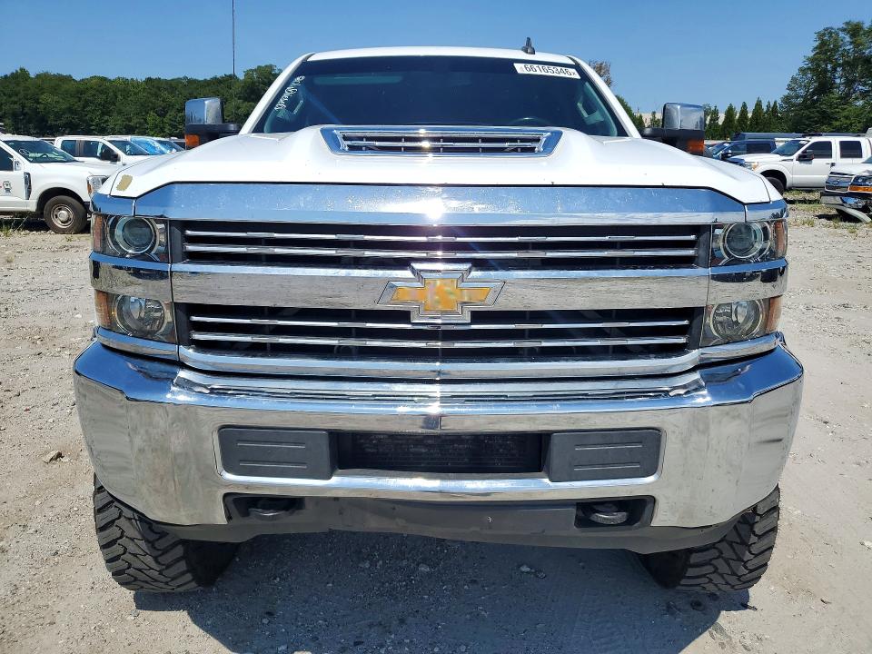 Photo 5 from auction – 2018 CHEVROLET SILVERADO with VIN 1GC1KVEY2JF199657