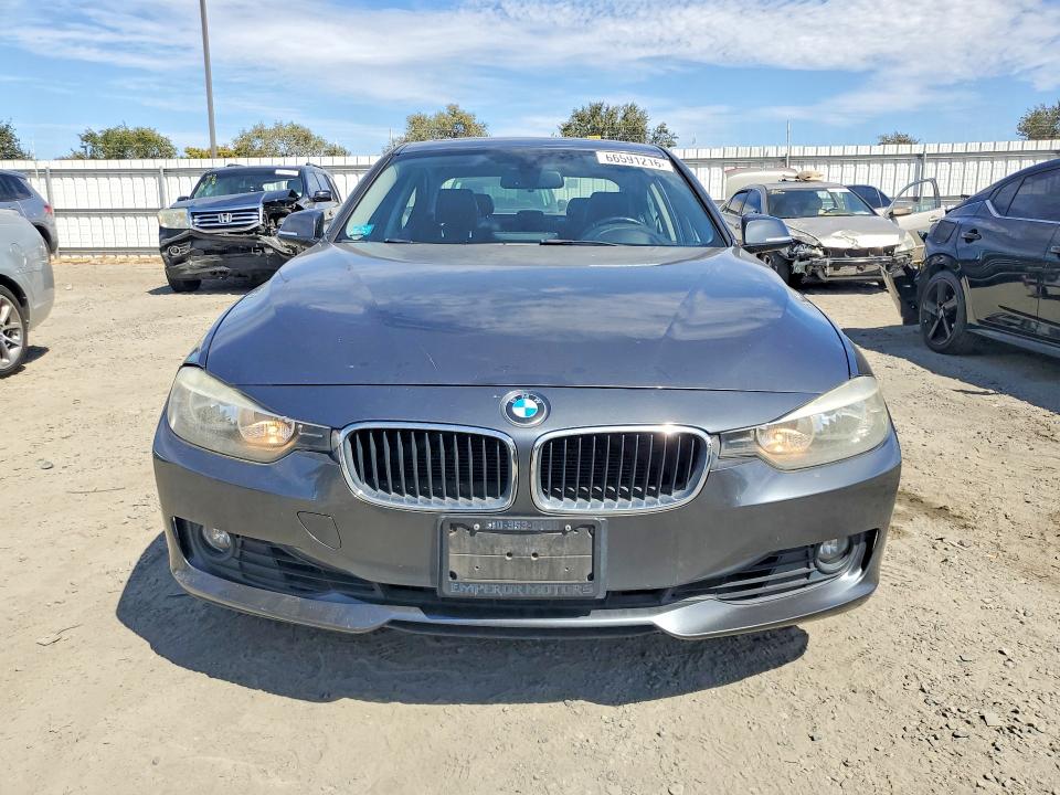 Photo 5 from auction – 2012 BMW 328 with VIN WBA3A5G51CNP16158