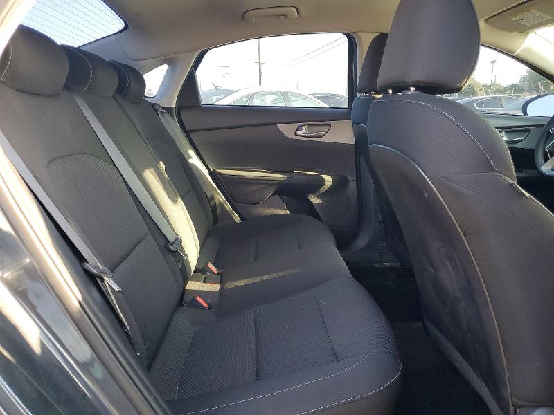 Photo 10 from auction – 2021 KIA FORTE with VIN 3KPF24AD3ME407773