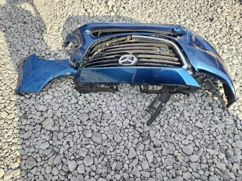Photo 12 from auction – 2018 MAZDA 3 with VIN 3MZBN1U74JM201242