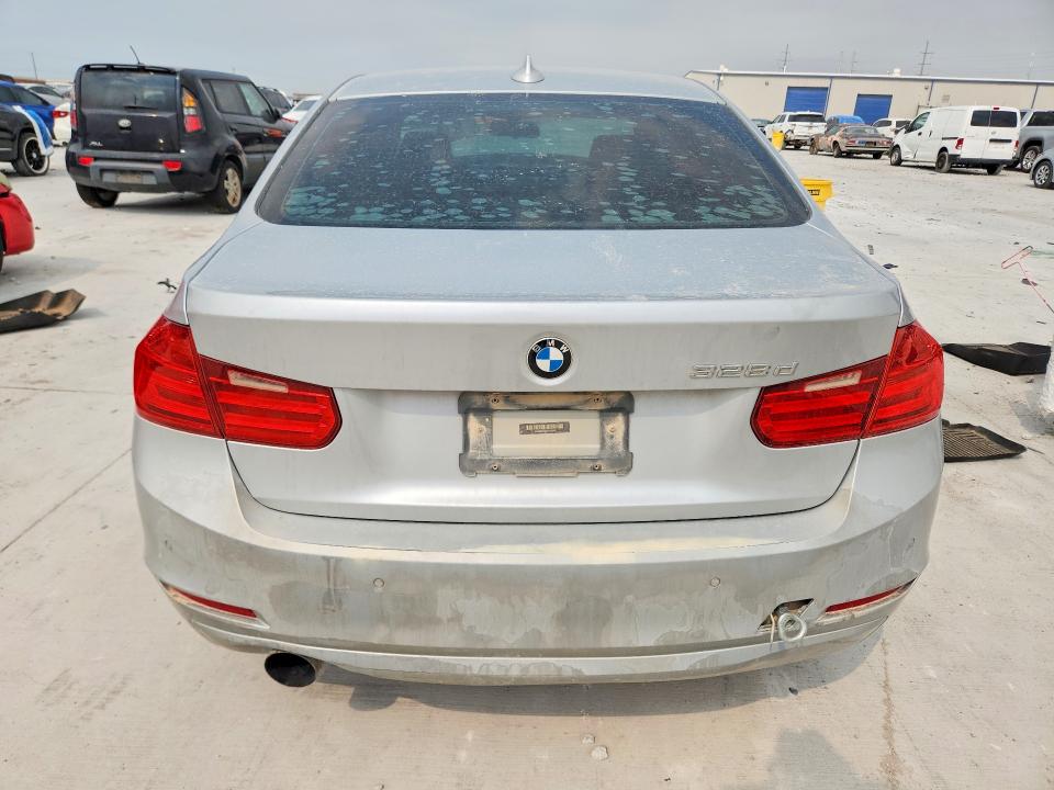 Photo 6 from auction – 2014 BMW 328 with VIN WBA3D3C50EK153562