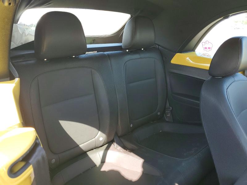 Photo 10 from auction – 2015 VOLKSWAGEN BEETLE with VIN 3VW517AT7FM807848