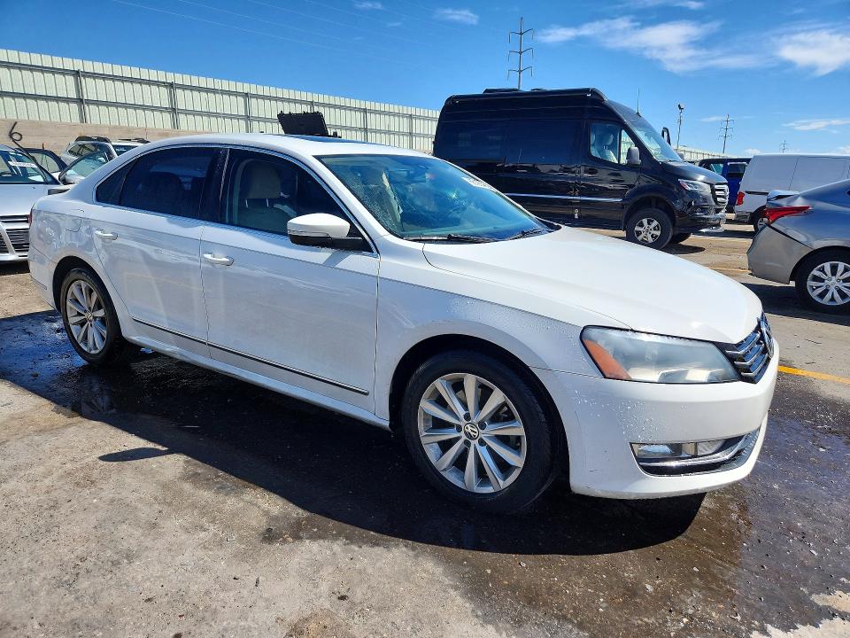 Photo 4 from auction – 2012 VOLKSWAGEN PASSAT with VIN 1VWCP7A36CC078115