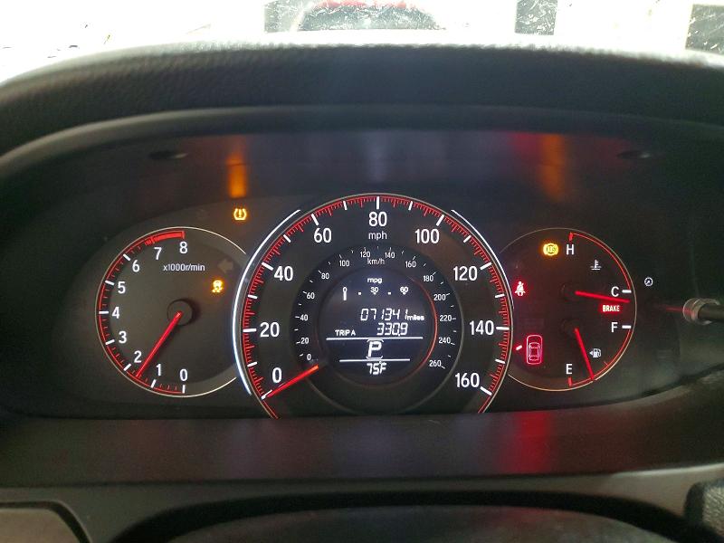 Photo 9 from auction – 2016 HONDA ACCORD with VIN 1HGCR2F51GA162419
