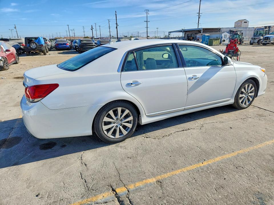 Photo 3 from auction – 2011 TOYOTA AVALON with VIN 4T1BK3DB5BU433398