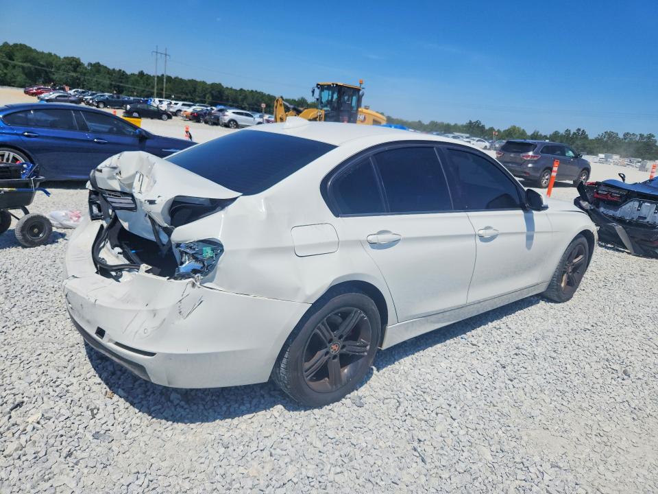 Photo 3 from auction – 2015 BMW 328 with VIN WBA3A5C50FF609901
