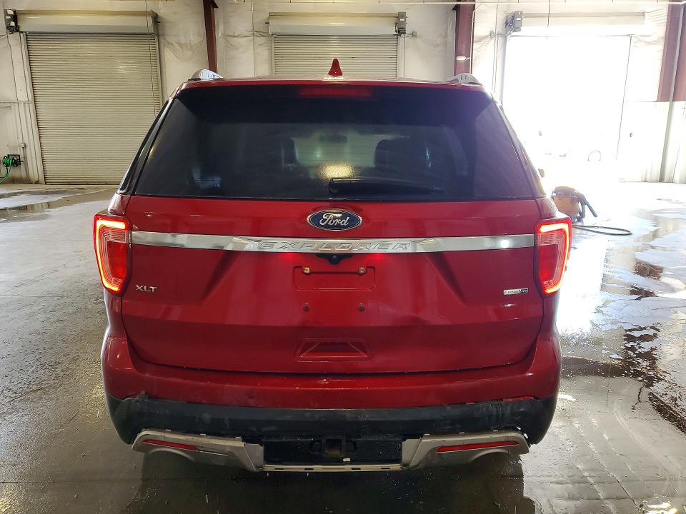 Photo 6 from auction – 2016 FORD EXPLORER with VIN 1FM5K8D88GGA43951