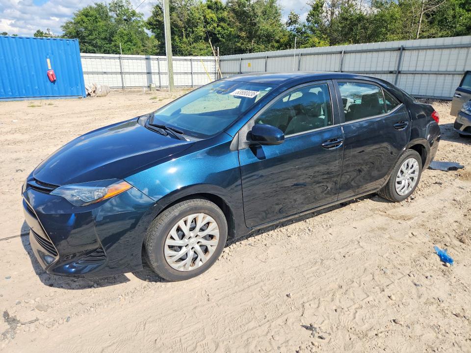 TOYOTA COROLLA 2018 with VIN 5YFBURHE3JP813812 - Photo from auction