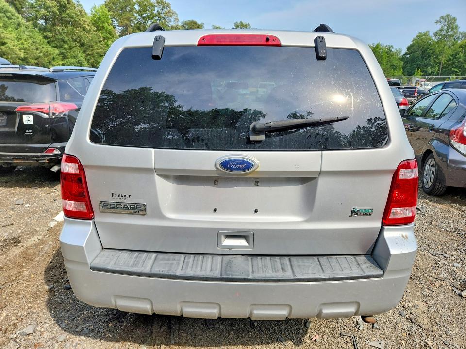 Photo 6 from auction – 2010 FORD ESCAPE with VIN 1FMCU9DG9AKB60912
