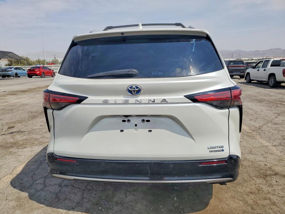 Photo 6 from auction – 2022 TOYOTA SIENNA with VIN 5TDZRKECXNS123773