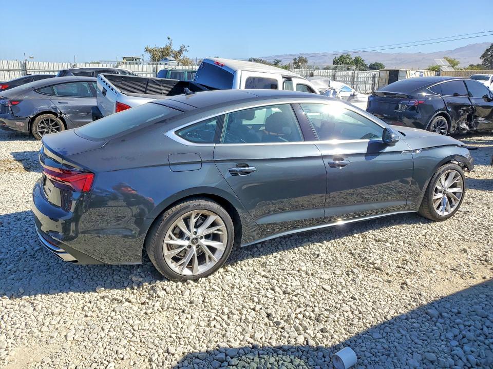 Фото 3 с аукциона – 2023 AUDI A5 с VIN WAUABCF50PA042785
