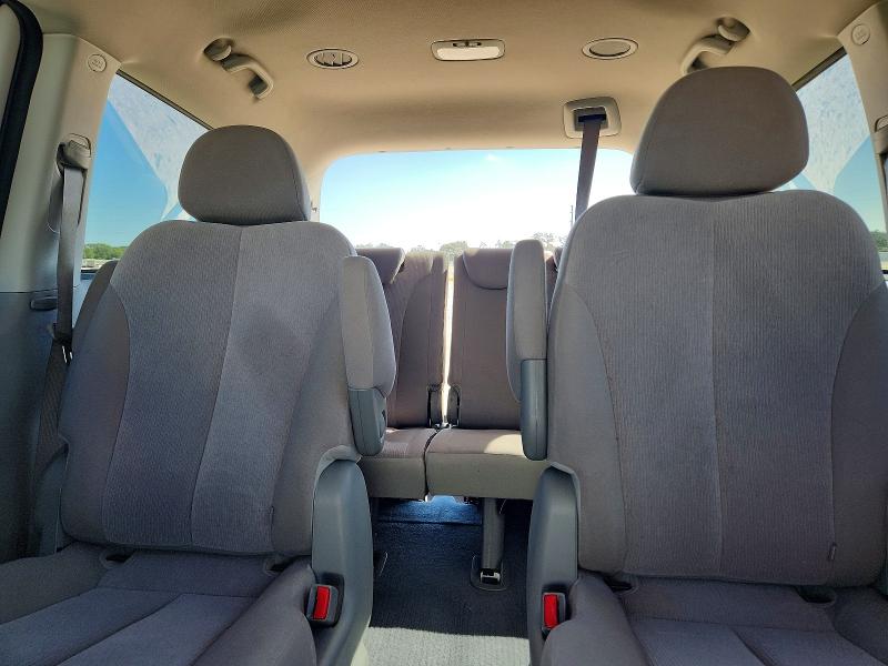 Photo 10 from auction – 2011 KIA SEDONA with VIN KNDMG4C75B6368543