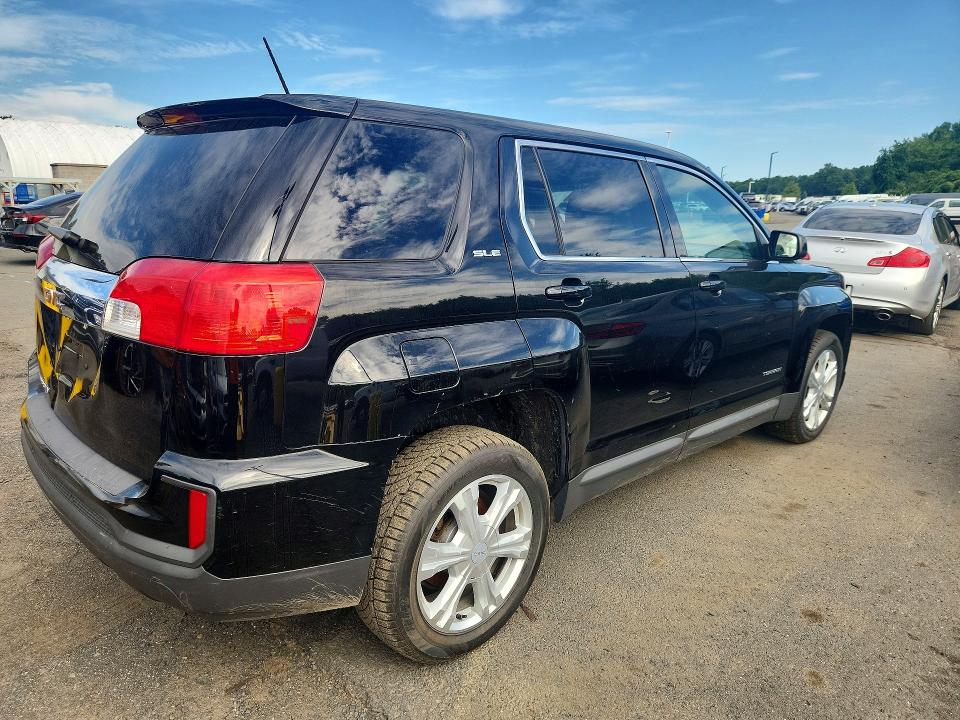 Photo 3 from auction – 2017 GMC TERRAIN with VIN 2GKALMEK9H6341093