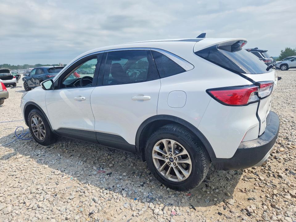 Photo 2 from auction – 2020 FORD ESCAPE with VIN 1FMCU9G63LUA26505