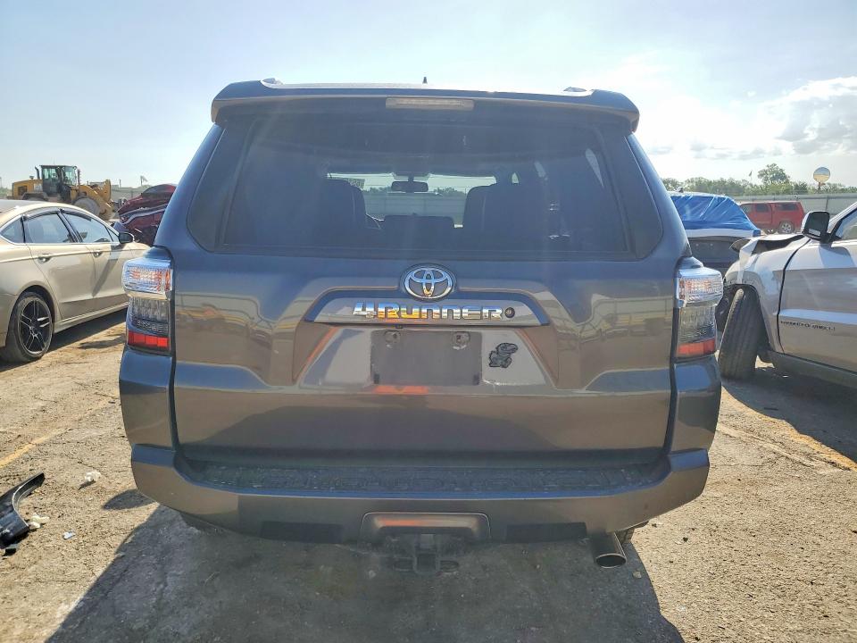 Photo 6 from auction – 2015 TOYOTA 4RUNNER with VIN JTEBU5JR6F5259722