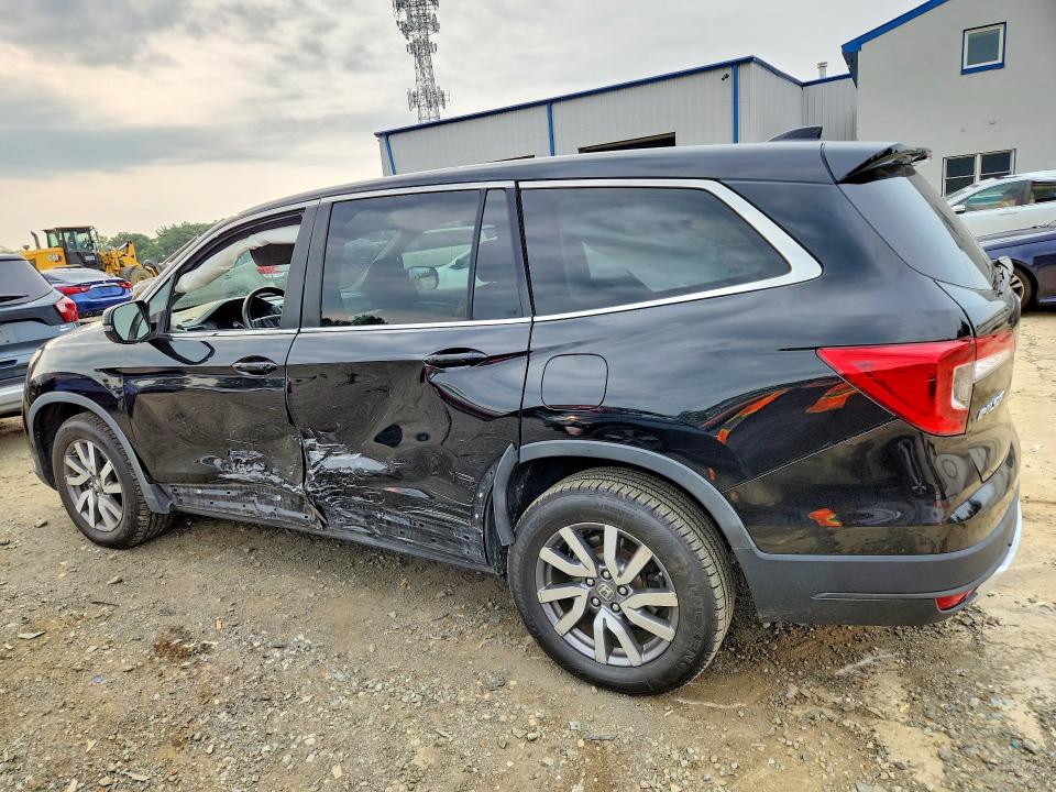 Photo 2 from auction – 2019 HONDA PILOT with VIN 5FNYF6H31KB095479