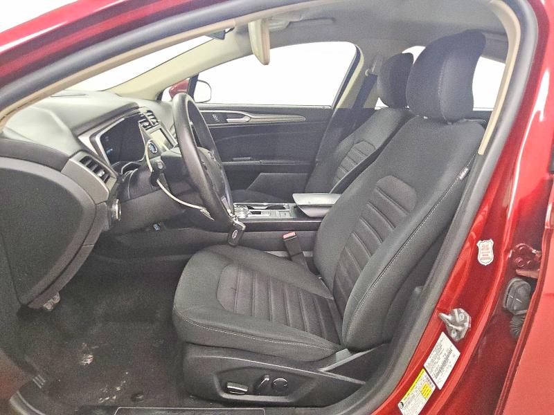 Foto 7 de la subasta – 2019 FORD FUSION con VIN 3FA6P0LU9KR240970