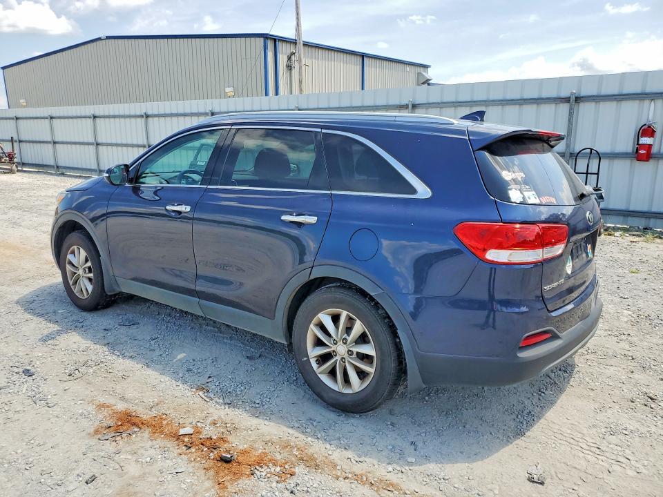 Photo 2 from auction – 2016 KIA SORENTO with VIN 5XYPG4A30GG063758