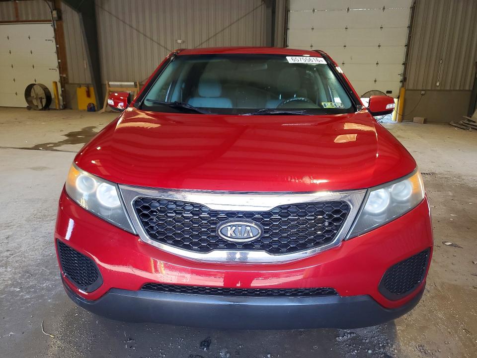 Photo 5 from auction – 2011 KIA SORENTO with VIN 5XYKTCA1XBG054038