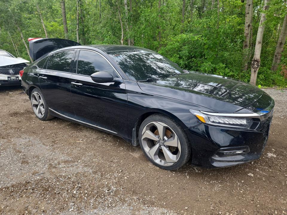 Photo 4 from auction – 2018 HONDA ACCORD with VIN 1HGCV1F90JA806928