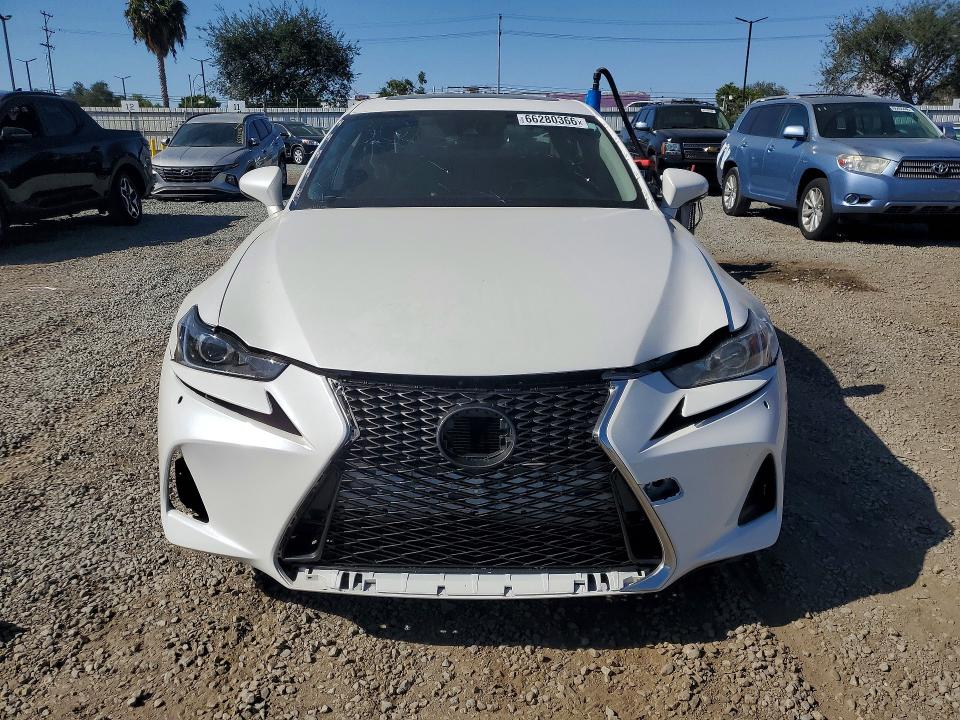 Photo 5 from auction – 2019 LEXUS IS with VIN JTHBA1D24K5094072
